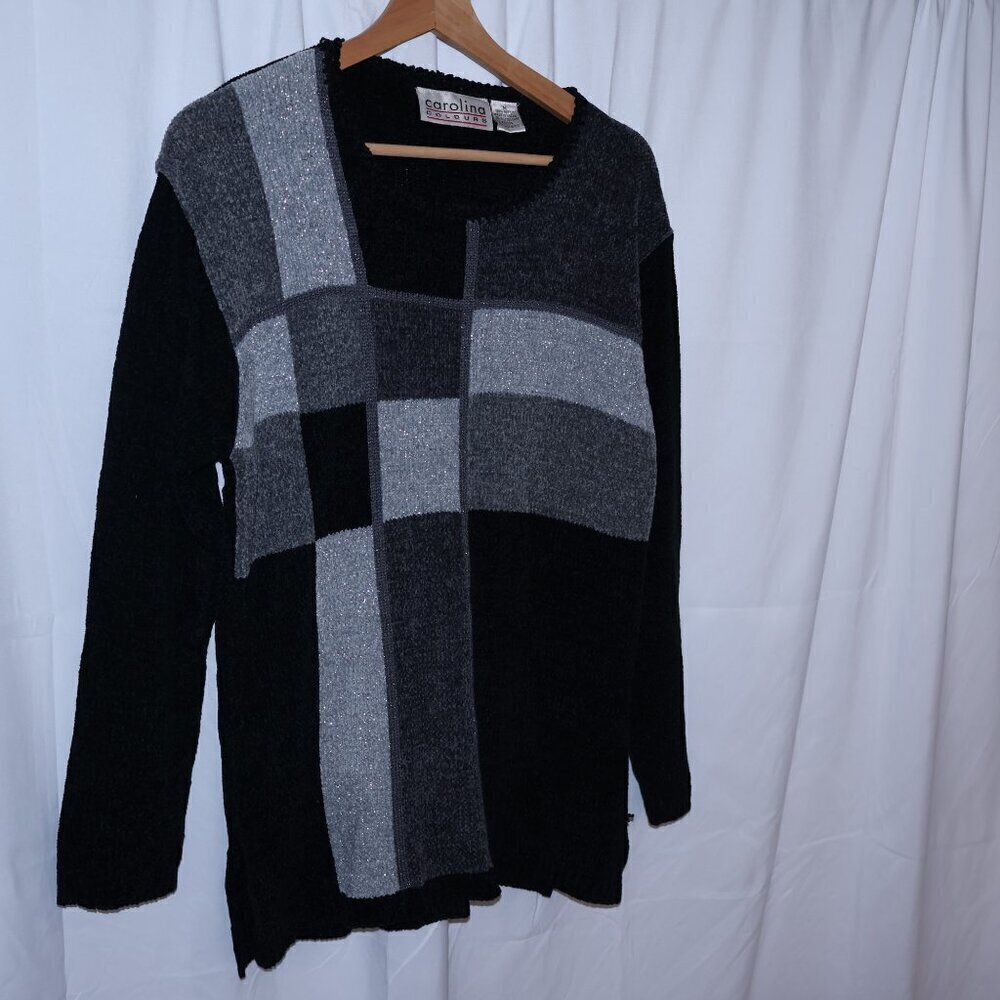 Carolina Colors Black Silver Gray Sweater Size Medium Acrylic - Picture 4 of 16